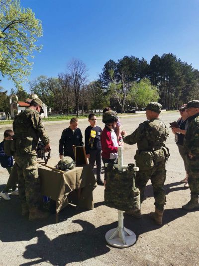Казанлъшкият гарнизон отвори врати за посетители