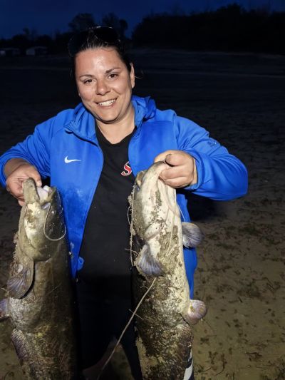 Рибарка улови 4 сома за 4 дни във водите на язовир „Копринка“ 