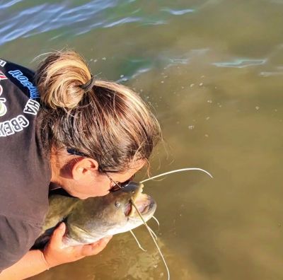 Рибарка улови 4 сома за 4 дни във водите на язовир „Копринка“ 