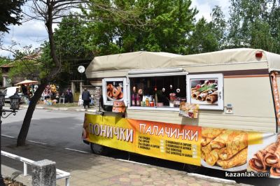 XI Люлякови празници завладяха Бузовград