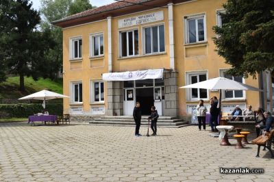 XI Люлякови празници завладяха Бузовград