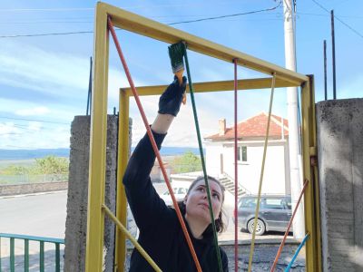 Доброволци и младежи на сдружение “МЦР-Взаимопомощ“ отбелязаха с инициатива “Денят на Земята“