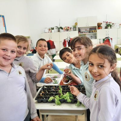 Възпитаниците на ОУ “Паисий Хилендарски“ отбелязаха Международния ден на Земята