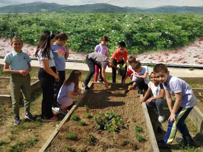 Възпитаниците на ОУ “Паисий Хилендарски“ отбелязаха Международния ден на Земята