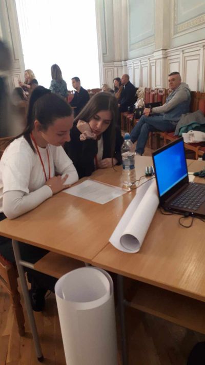 Анджелина Георгиева от ПГЛПТ с трето място в Националното състезание „Най-добра бизнес идея“ 