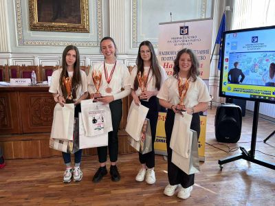 Анджелина Георгиева от ПГЛПТ с трето място в Националното състезание „Най-добра бизнес идея“ 