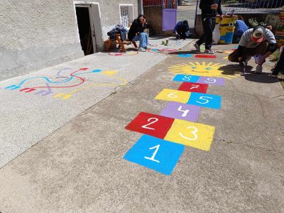 Доброволци и младежи на сдружение “МЦР-Взаимопомощ“ отбелязаха с инициатива “Денят на Земята“