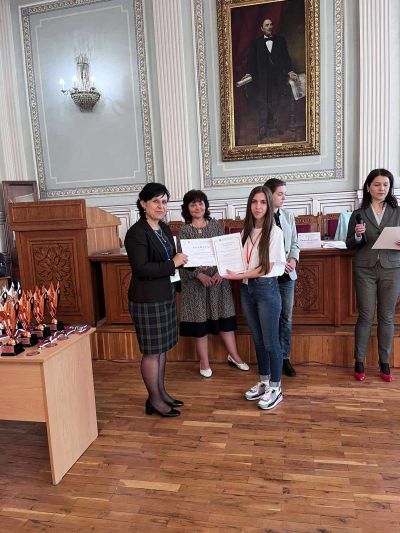 Анджелина Георгиева от ПГЛПТ с трето място в Националното състезание „Най-добра бизнес идея“ 