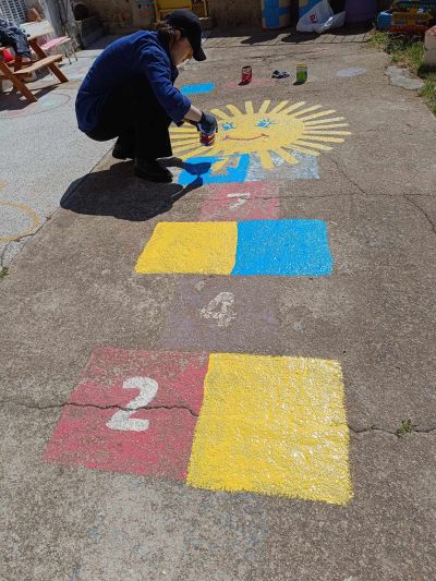 Доброволци и младежи на сдружение “МЦР-Взаимопомощ“ отбелязаха с инициатива “Денят на Земята“