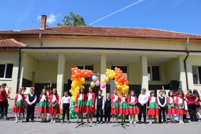 Пролетните празници в ОУ „Мати Болгария“ стартираха в Деня на Земята