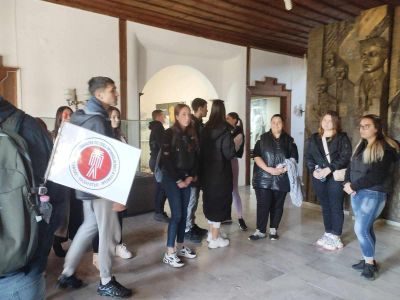 Изнесена практика в Карлово проведоха бъдещите екскурзоводи на ПГЛПТ