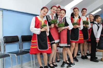 С весели и разнообразни събития бе наситена тематичната седмица в ОУ “Мати Болгария“