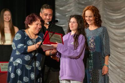 С награждаване на младите таланти завърши Вторият национален фестивал „Театрални искри”