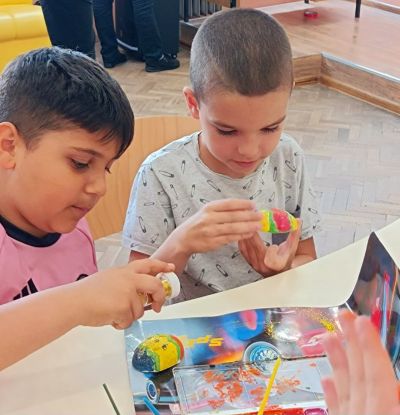 Великденска работилничка в ОУ „Чудомир“