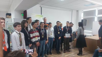 Нови успехи за географския отбор на Математическата гимназия