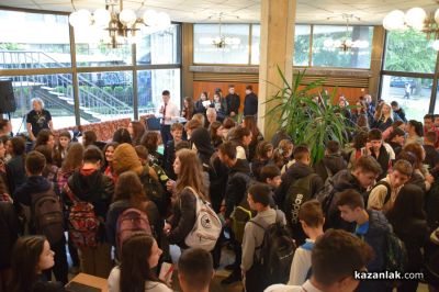 При голям интерес премина 12-ата Областна панорама на професионалното образование и кариерно ориентиране в Казанлък 