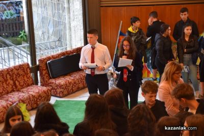 При голям интерес премина 12-ата Областна панорама на професионалното образование и кариерно ориентиране в Казанлък 