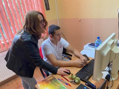 За поредна година ученици и учители си размениха ролите в ПГ „Иван Хаджиенов”