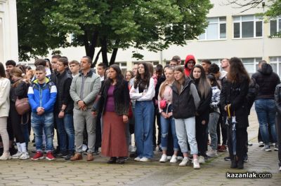 Директорът на ПХГ „Св. Св. Кирил Методий“: Да е свято името на патроните на нашата гимназия! Да е свято бъдещето на Хуманитарната гимназия!