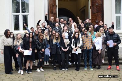 Директорът на ПХГ „Св. Св. Кирил Методий“: Да е свято името на патроните на нашата гимназия! Да е свято бъдещето на Хуманитарната гимназия!