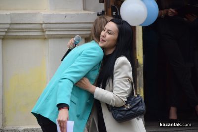 Директорът на ПХГ „Св. Св. Кирил Методий“: Да е свято името на патроните на нашата гимназия! Да е свято бъдещето на Хуманитарната гимназия!