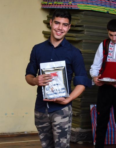 Професионална гимназия по лека промишленост и туризъм на 59 години