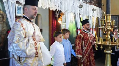 Митрополит Киприан пострига деца за иподякони