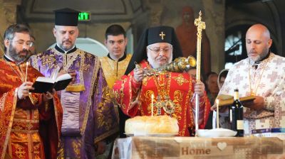 Митрополит Киприан пострига деца за иподякони