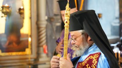 Митрополит Киприан пострига деца за иподякони