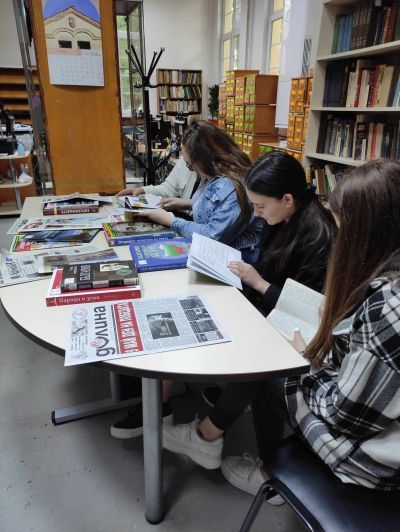 В библиотекари за един ден се превърнаха ученици от ПГЛПТ