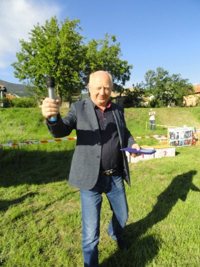 150 участници от цялата страна се включиха в състезанието по колоориентиране „Бодлите на розите 2024““ 