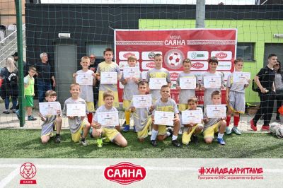 “Мати Болгария“ се класира за регионалния финал по футбол за ученици