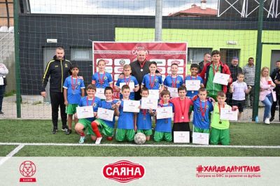 “Мати Болгария“ се класира за регионалния финал по футбол за ученици