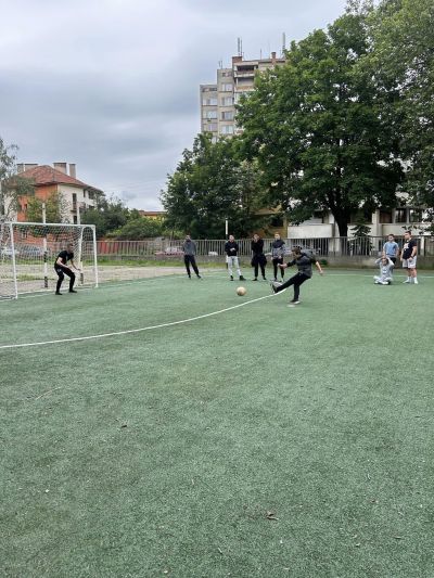 Денис Недялков от 11б клас е новият “Цар на дузпите“ в ПГЛПТ