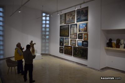 „Избори“: 250 творби създадоха новата постоянна експозиция в Художествена галерия - Казанлък 