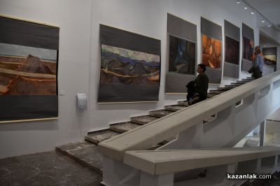 Световнопризнатият пастелист Дарина Янева представи своите живописни творби в Казанлък