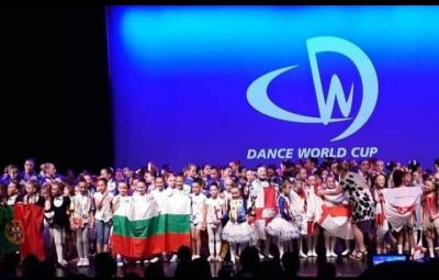 Казанлъшките балерини с кампания набираща средства за участието им на световните финали на Dance World Cup в Прага