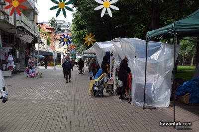 Празничен Казанлък носи настроение