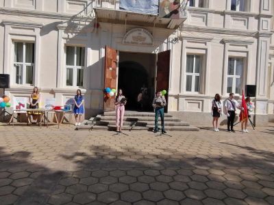С празнично утро започна 24 май в ПХГ “Св. Св. Кирил и Методий“ 