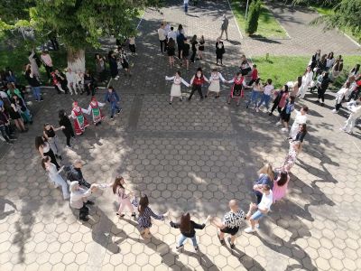 С празнично утро започна 24 май в ПХГ “Св. Св. Кирил и Методий“ 