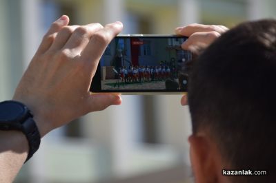 ОУ “Св. Паисий Хилендарски“ почете делото на светите братя Кирил и Методий с тържествена програма 