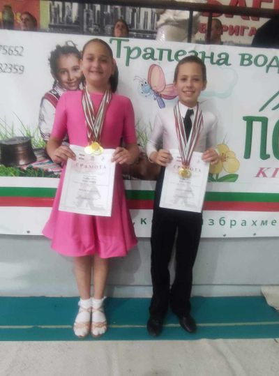 С нови медали се окичиха състезателите на КСТ „Роза” 