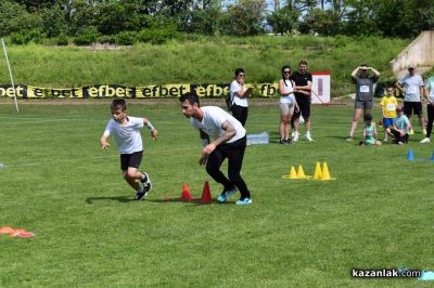 Деца и родители се забавляваха в спортната надпревара “Мама, татко и аз“