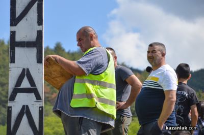 Традиционният мотокрос в Енина събра стотици фенове