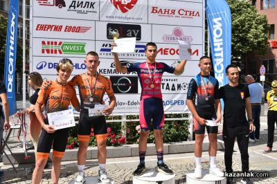 Колоездачен клуб “Лястовица“ завоюва купа и медал от състезанието в Казанлък