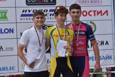 Колоездачен клуб “Лястовица“ завоюва купа и медал от състезанието в Казанлък