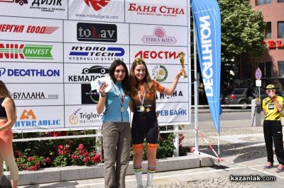 Колоездачен клуб “Лястовица“ завоюва купа и медал от състезанието в Казанлък