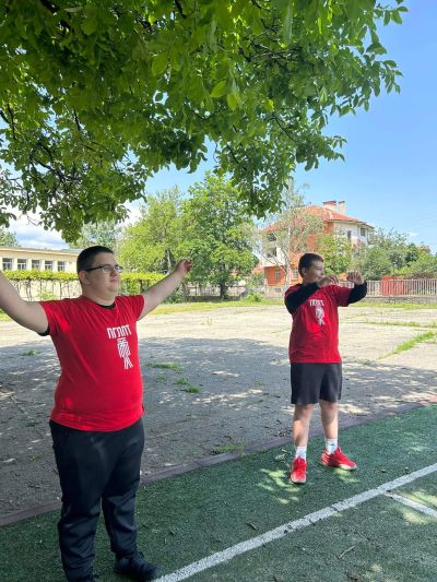 ПГЛПТ с участие в националната кампания на Спешъл Олимпикс – „Революцията е приобщаването“