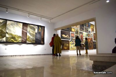 Художествената галерия в Казанлък предизвиква посетителите си с инициативата „Ела да ти разкажем“  / Новини от Казанлък