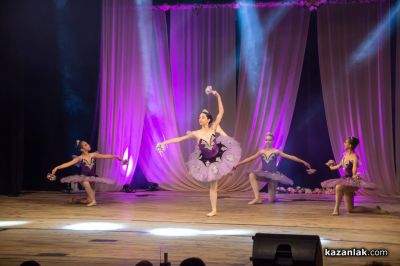 25 малки красавици дефилираха в “Принцеси на розата”